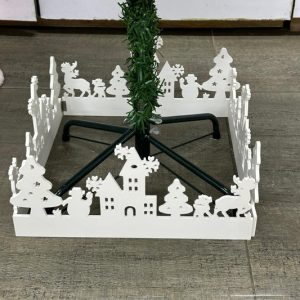 Christmas Tree Stitching Fence